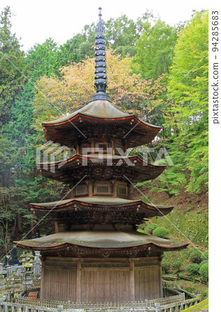 國寶安樂寺八角三層塔 國寶安樂寺八角三層塔 94285683