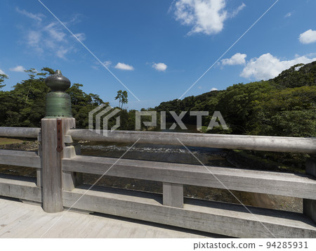 Uji Bridge over the Isuzu River 94285931