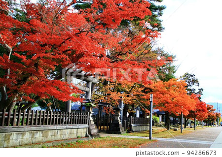 秋葉盛開的米澤/上杉神社 秋葉盛開的米澤/上杉神社 94286673