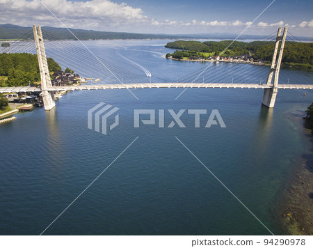Nanao Bay, Noto Island and Twin Bridges, Nanao City, Ishikawa Prefecture (aerial photography by drone) Nanao Bay, Noto Island and Twin Bridges, Nanao City, Ishikawa Prefecture (aerial photography by drone) 94290978