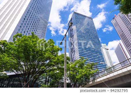 《東京》新宿副中心的摩天大樓/辦公區 《東京》新宿副中心的摩天大樓/辦公區 94292795