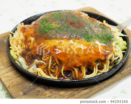 Sakai Okonomiyaki finished product Iida, Hachihonmatsucho, Higashihiroshima City, Hiroshima Prefecture 94293168