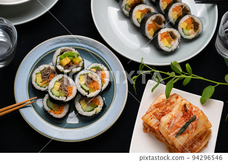Korean food (kimbap and kimchi) 94296546