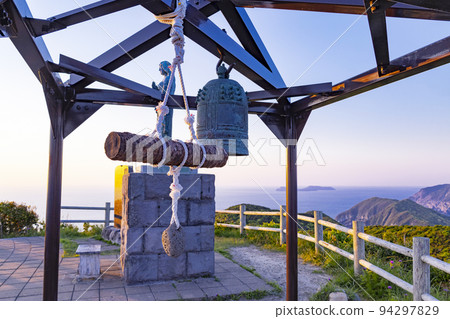 大瀨山展望台、許願鐘和祈願女神像 94297829