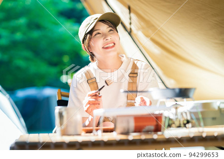 營地的餐桌 營地的餐桌 94299653