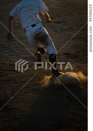 baseball running practice 94306029