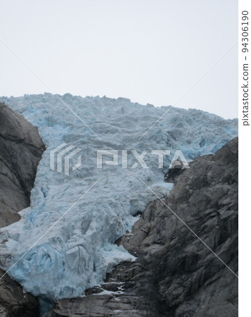 Briksdal Glacier in Northern Europe⑦ Briksdal Glacier in Northern Europe⑦ 94306190