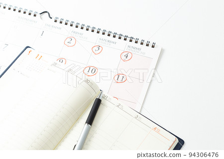 3 days a week calendar 94306476