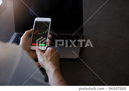 Stock investment using smartphone 94307888