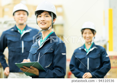 審計員做倉庫盤點 94310536