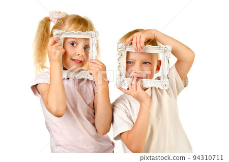 boy and girl 94310711