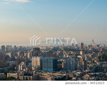 Sunset aerial view of the cityscape of Wenshan District of Taipei from Xianjiyan 94312623