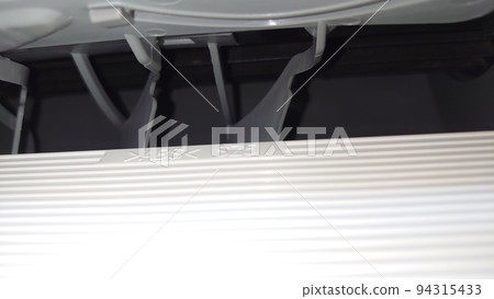 Air conditioner spout 94315433