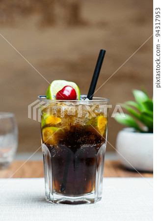 Cuba Libre Cocktail with Rum, Cola And Fruits 94317953