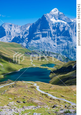 Bachalpsee in Bernese Oberland Bachalpsee in Bernese Oberland 94319241