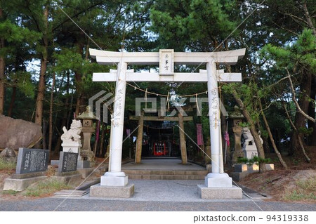 Hachiman Nata Shrine Ichino Torii 94319338