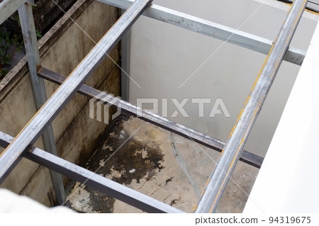 Steel roof structure. Build a room addition 94319675