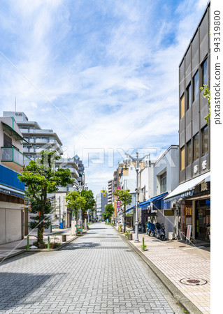 [神奈川縣]藤澤站附近的一條安靜的商店街 94319800