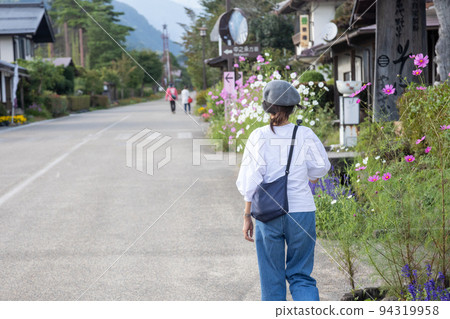 People traveling through Takumi no Sato in early autumn, Minakami Town, Gunma Prefecture People traveling through Takumi no Sato in early autumn, Minakami Town, Gunma Prefecture 94319958