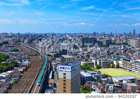 從Kitatopia看東北新幹線和埼玉市街景 從Kitatopia看東北新幹線和埼玉市街景 94320287