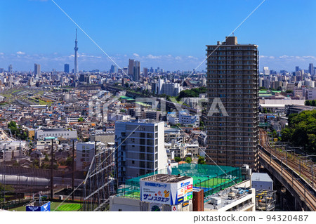 從North Topia看山形新幹線和東京晴空塔 從North Topia看山形新幹線和東京晴空塔 94320487