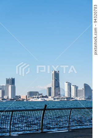[Kanagawa Prefecture] Yokohama Minatomirai in fine weather 94320783