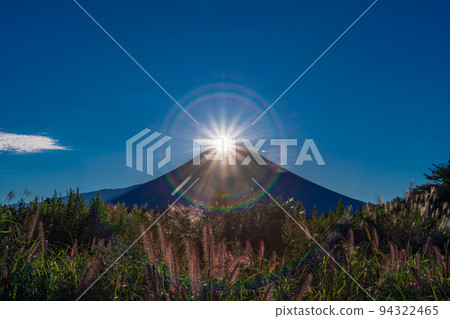 (Shizuoka Prefecture) Asagiri Kogen Inokashira's power and Diamond Fuji 94322465