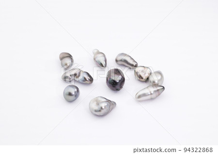 Multiple black pearl baroque pearls 94322868