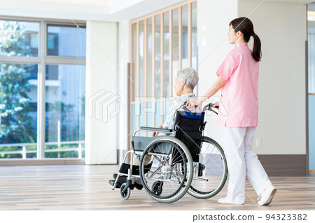 Care senior woman hospital helper carer Care senior woman hospital helper carer 94323382