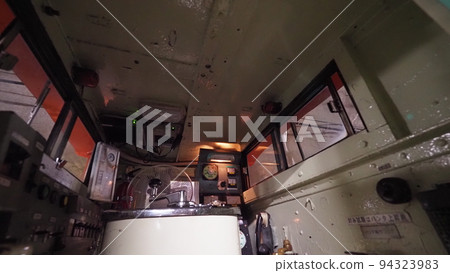 Kurobe Gorge, Toyama Prefecture Commercial truck train, Keyakidaira Station Kurobe Gorge, Toyama Prefecture Commercial truck train, Keyakidaira Station 94323983