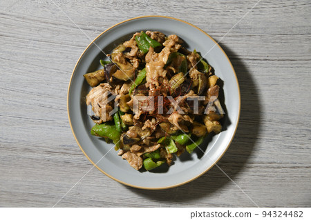 Stir-fried eggplant, green pepper and pork with miso 94324482