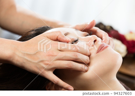 Facial Beauty 94327603