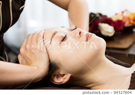 Head massage Head massage 94327604
