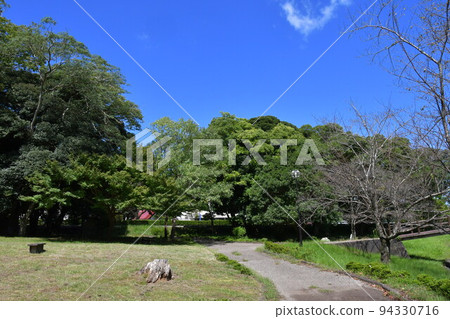 Isuzu Park in autumn Isuzu Park in autumn 94330716