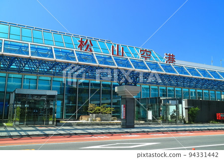 [Ehime Prefecture] Matsuyama Airport Terminal in fine weather 94331442
