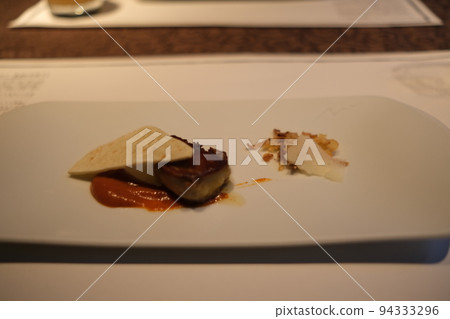 Foie Gras Sauteed Foie Gras Sauteed 94333296