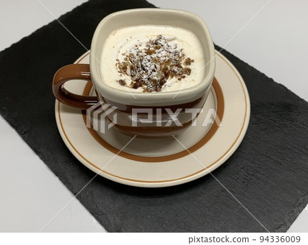 Brown sugar latte 94336009