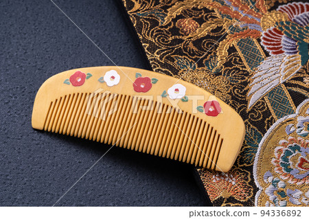 Boxwood comb 94336892