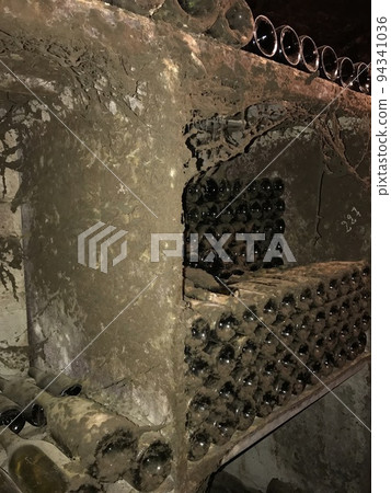 Wine wine cellar history aged wine 94341036