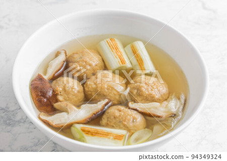 肉餃子湯 肉餃子湯 94349324