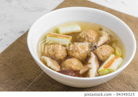Meat dumpling soup Meat dumpling soup 94349325