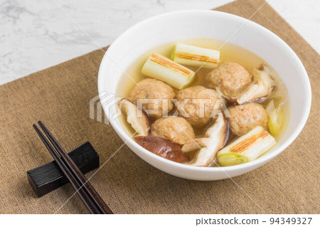 肉餃子湯 94349327