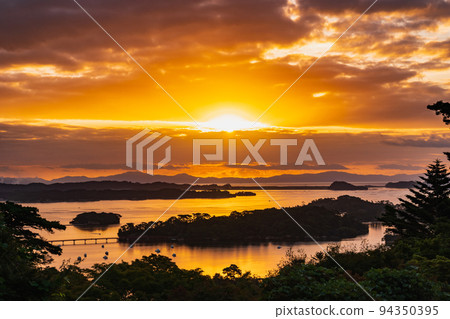 Sunrise, first sunrise, sunrise image Matsushima Sunrise, first sunrise, sunrise image Matsushima 94350395