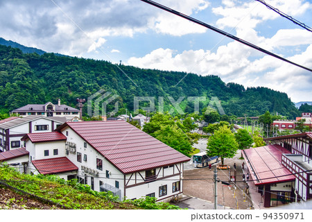 View of Tateyama Station from the Tateyama Cable Car 94350971