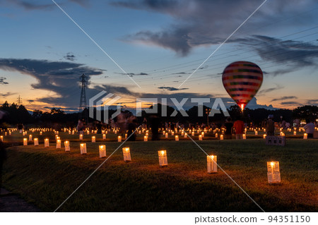 Meiwa Town, Mie Prefecture Reconstructed Saiku Ruins Candle and Bamboo Lighting Event and Hot Air Balloon Meiwa Town, Mie Prefecture Reconstructed Saiku Ruins Candle and Bamboo Lighting Event and Hot Air Balloon 94351150