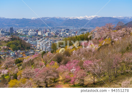 Ikebana-no-Sato with cherry blossoms in full bloom Fukushima City Cherry Blossom Spots (April) Ikebana-no-Sato with cherry blossoms in full bloom Fukushima City Cherry Blossom Spots (April) 94351278