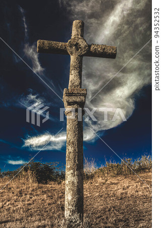 cross to the sky 94352532