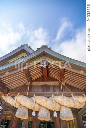 Izumo Taisha Shrine Worship Hall Shimenawa (Izumo City, Shimane Prefecture) Izumo Taisha Shrine Worship Hall Shimenawa (Izumo City, Shimane Prefecture) 94352838