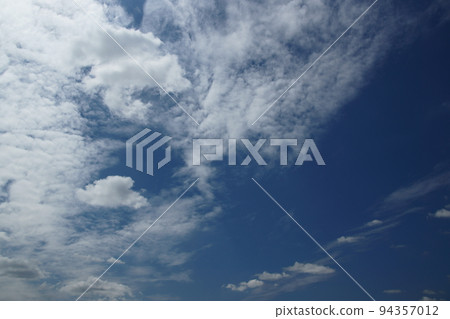 雲 雲 94357012
