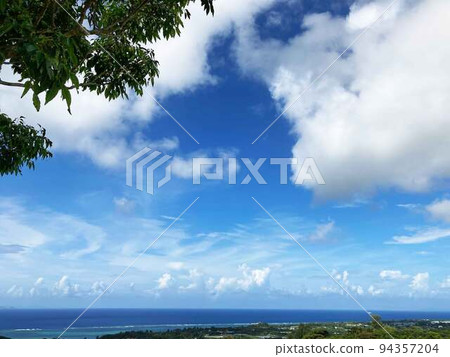 Okinawa Prefecture Sea and sky scenery seen from Nakijin Castle Ruins Okinawa Prefecture Sea and sky scenery seen from Nakijin Castle Ruins 94357204
